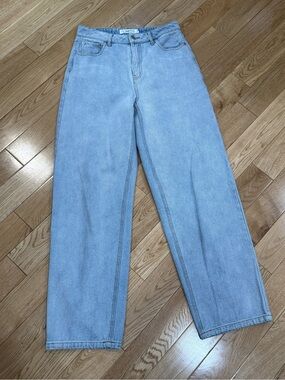Simon’s Light Wash High-Rise Wide Leg Jeans